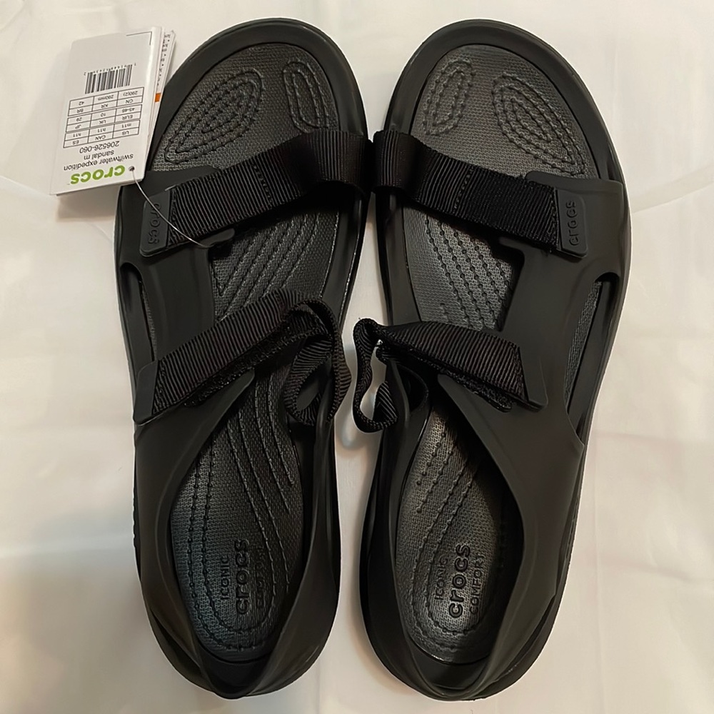 NWT Mens Crocs Sandals